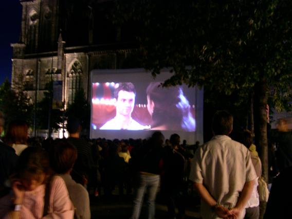  Séance de cinéma en plein air